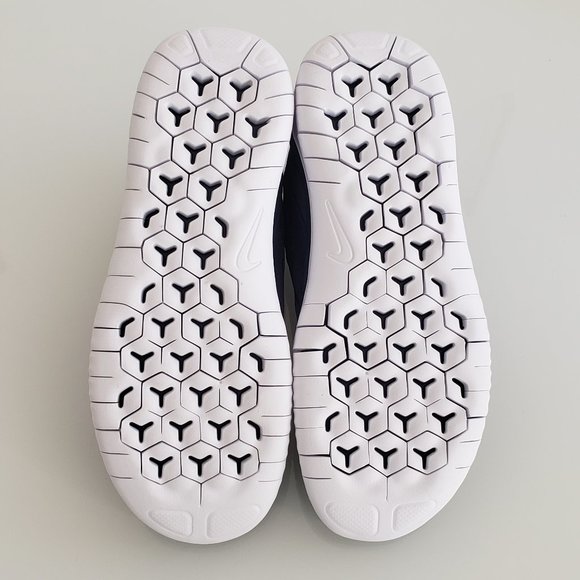 Girls Nike Free RN Size 4.5 - Picture 7 of 8